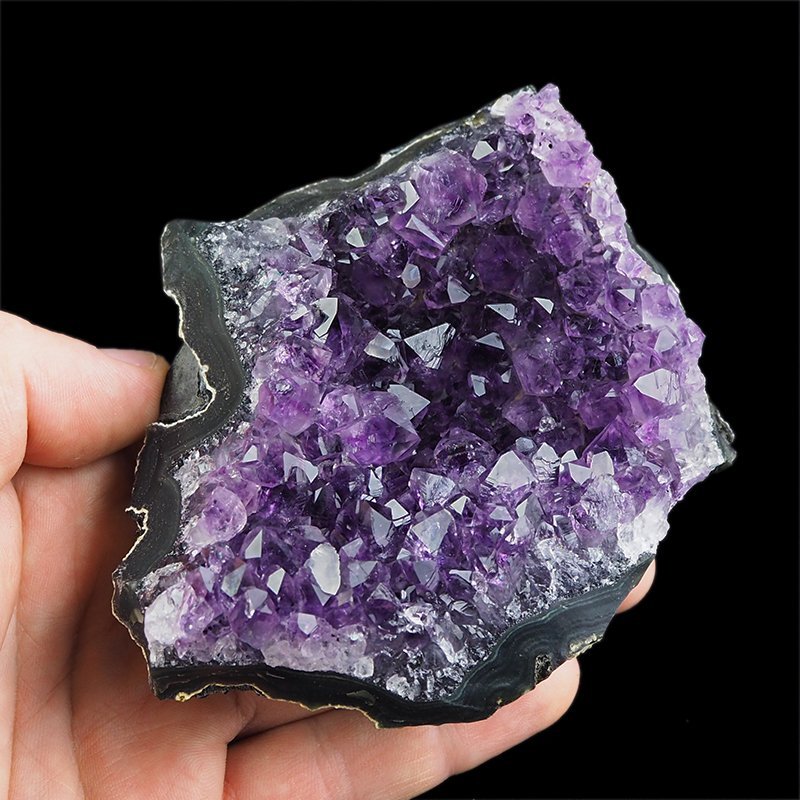 AMETYST- SZCZOTKA KRYSTALICZNA - 107 mm - URUGWAJ