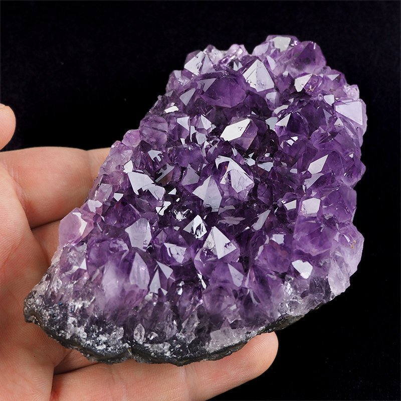 AMETYST- SZCZOTKA KRYSTALICZNA - 107 mm - URUGWAJ