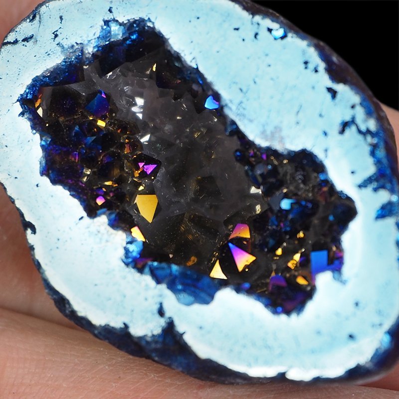 KRYSZTAŁ GÓRSKI - BLUE AURA - GEODA - 51 mm