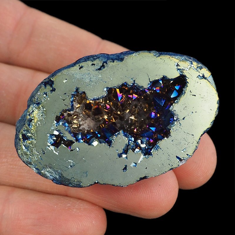 KRYSZTAŁ GÓRSKI - BLUE AURA - GEODA - 50 mm