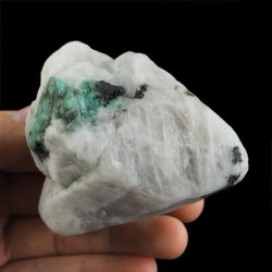 SZMARAGD W SKALE - 81 mm - BRAZYLIA