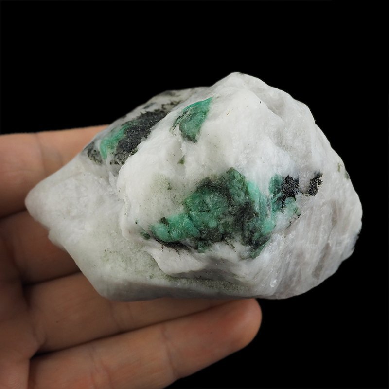 SZMARAGD W SKALE - 81 mm - BRAZYLIA