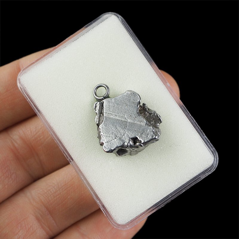 Campo del Cielo - WISIOREK Z METEORYTEM - 25 mm - ARGENTYNA