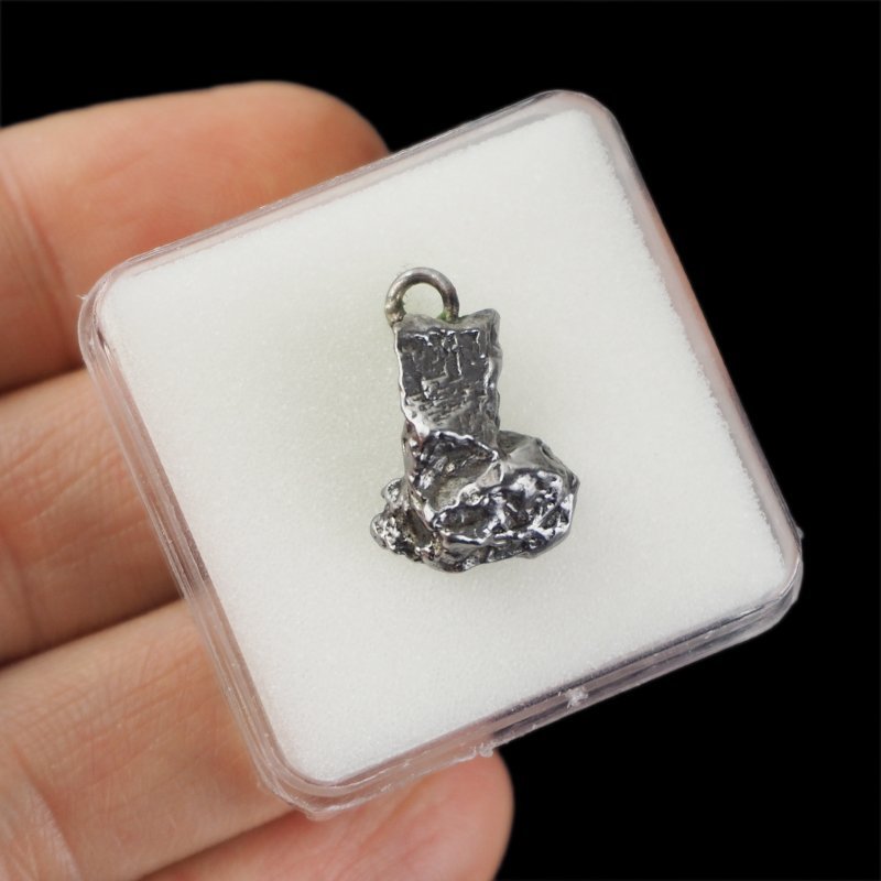 Campo del Cielo - WISIOREK Z METEORYTEM - 20 mm - ARGENTYNA