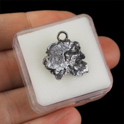 Campo del Cielo - WISIOREK Z METEORYTEM - 22 mm - ARGENTYNA