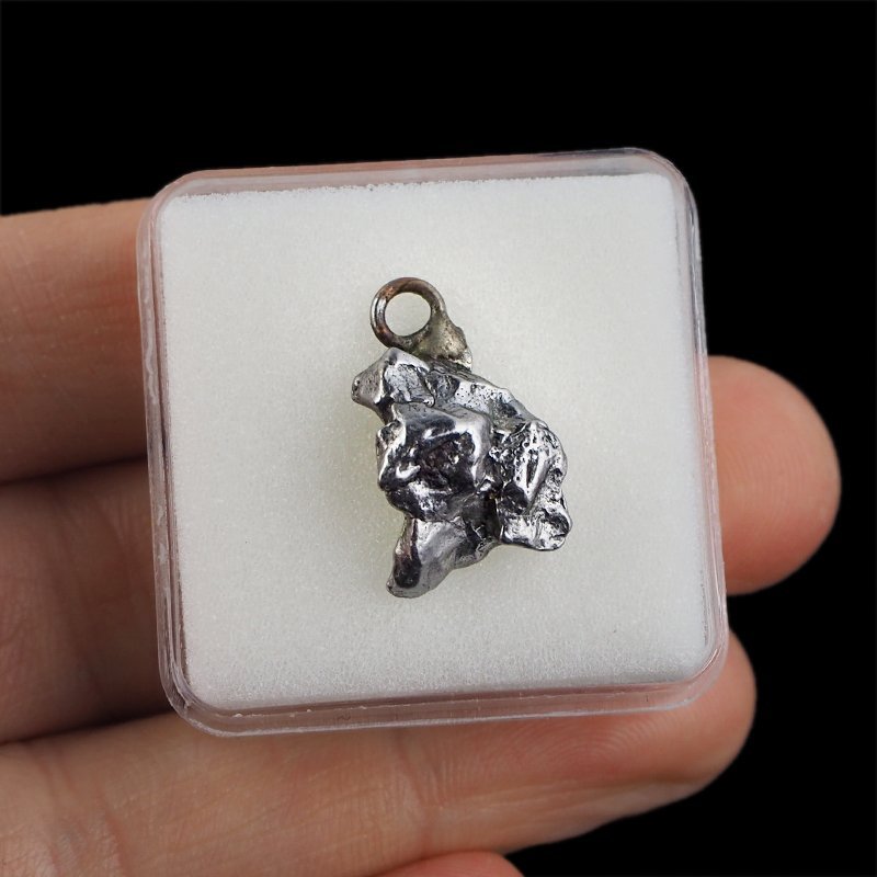 Campo del Cielo - WISIOREK Z METEORYTEM - 20 mm - ARGENTYNA