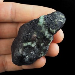 SZMARAGD W SKALE - 67 mm - BRAZYLIA