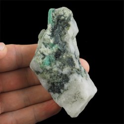 SZMARAGD W SKALE - 87 mm - BRAZYLIA