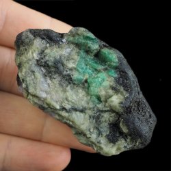 SZMARAGD W SKALE - 62 mm - BRAZYLIA