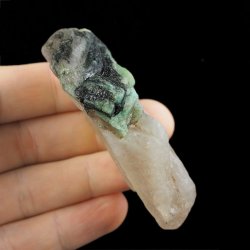 SZMARAGD W SKALE - 76 mm - BRAZYLIA