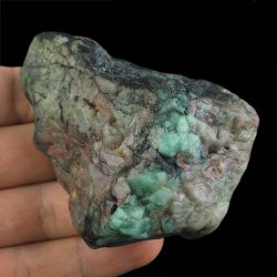 SZMARAGD W SKALE - 80 mm - BRAZYLIA