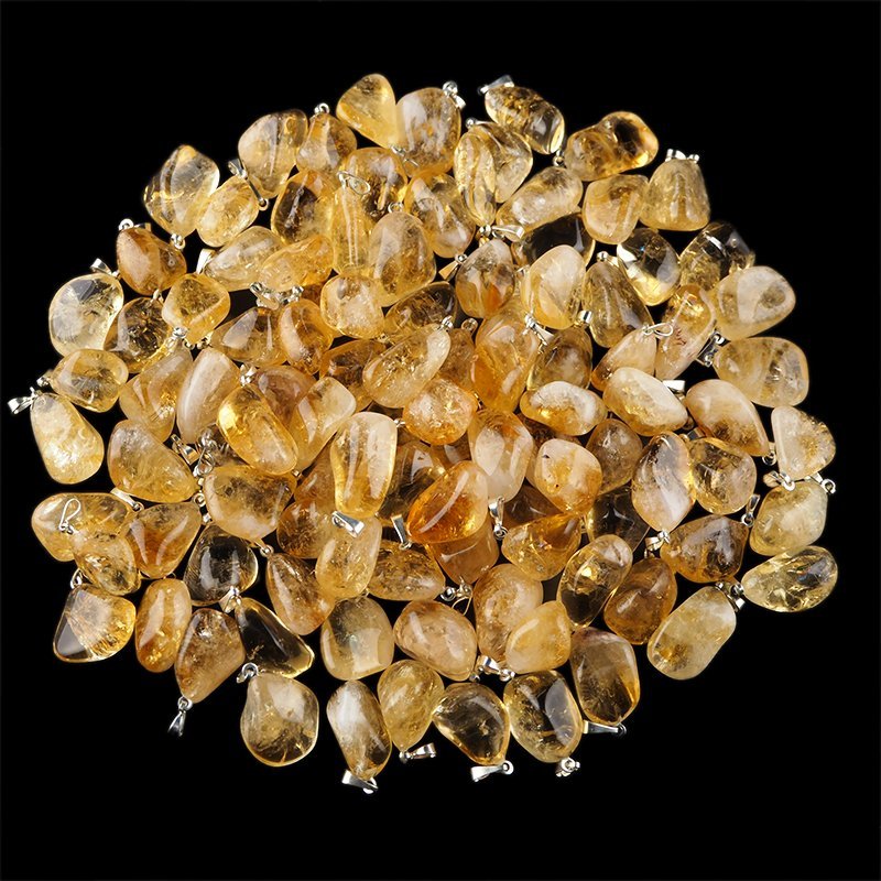 CYTRYN - WISIOREK Z NATURALNYM KAMIENIEM - 30-35 mm