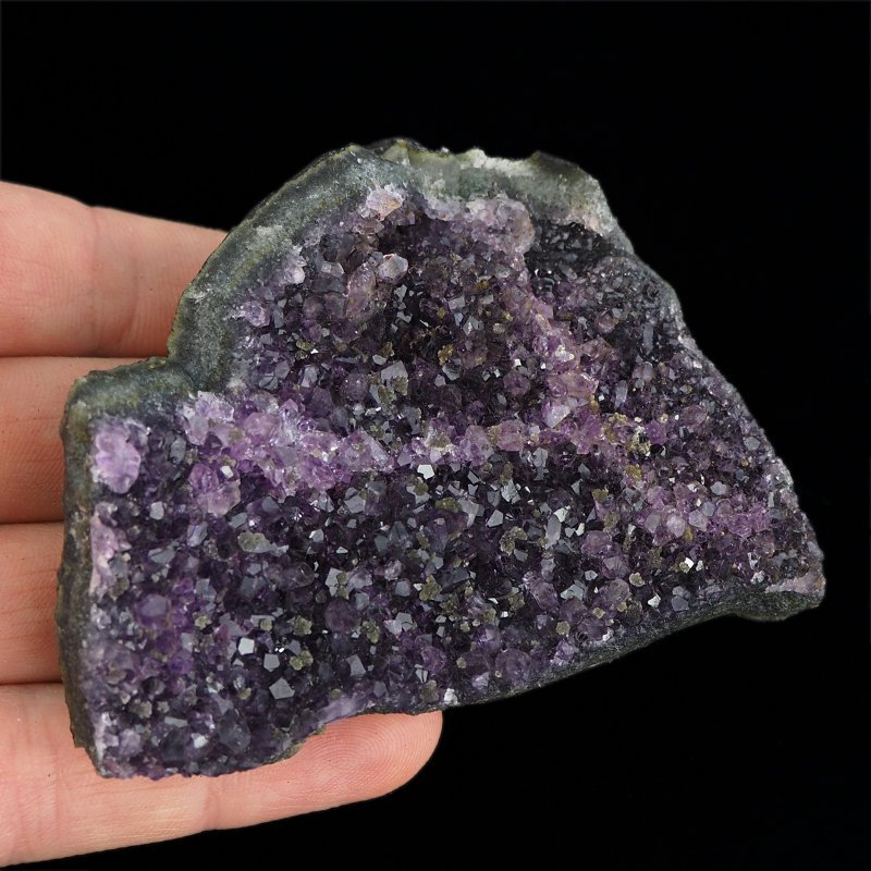 AMETYST- SZCZOTKA KRYSTALICZNA - 82 mm - URUGWAJ