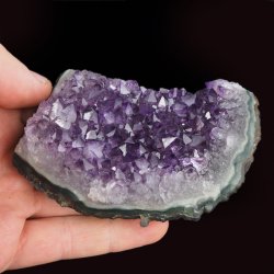 AMETYST- SZCZOTKA KRYSTALICZNA - 101 mm - URUGWAJ