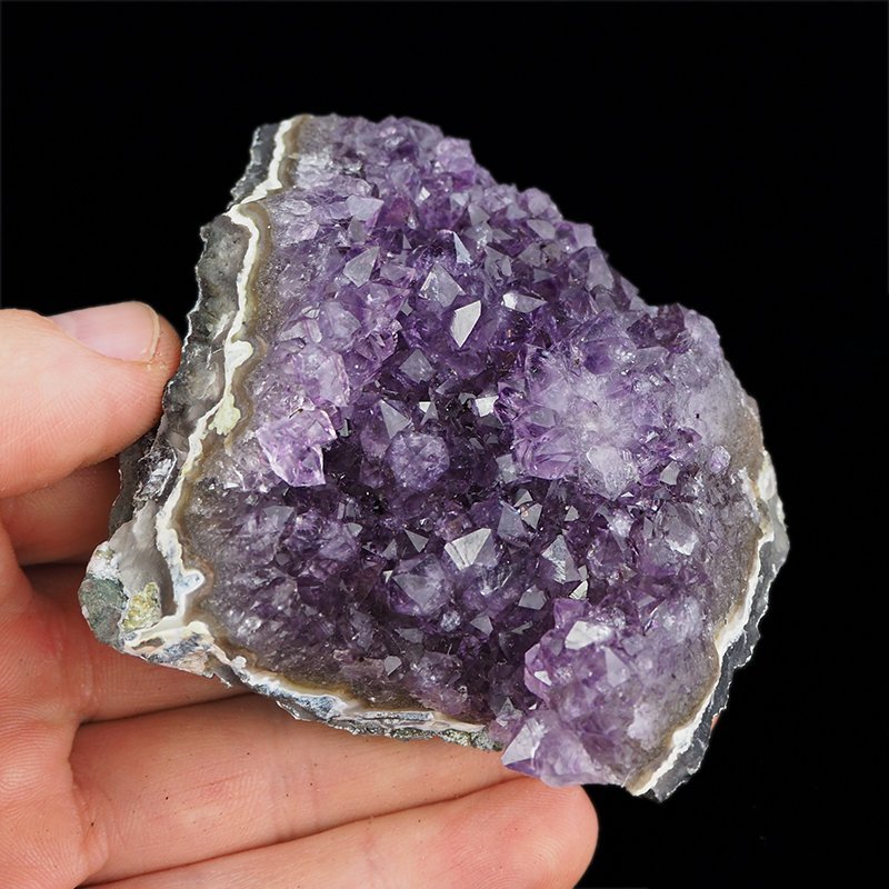 AMETYST- SZCZOTKA KRYSTALICZNA - 84 mm - URUGWAJ