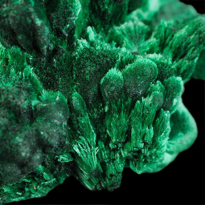 MALACHIT - SUROWY - IGIEŁKOWE KRYSZTAŁY - 51 mm - KONGO