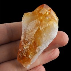 CYTRYN - MONOKRYSZTAŁ - 64 mm - BRAZYLIA