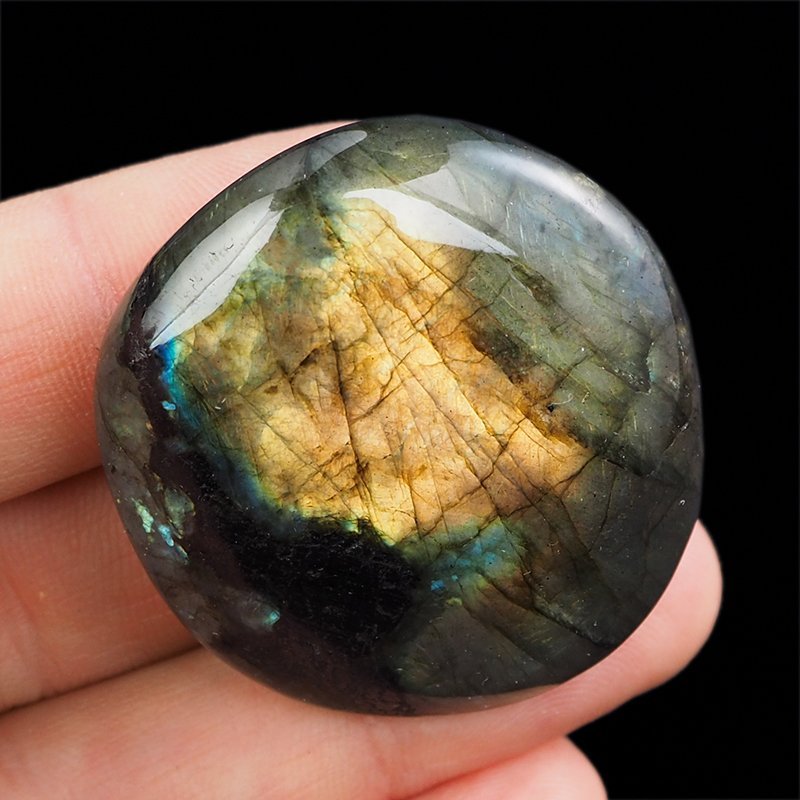 LABRADORYT - OTOCZAK - 41 mm - MADAGASKAR