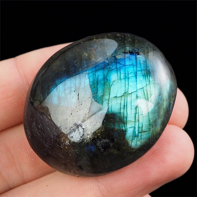 LABRADORYT - OTOCZAK - 41 mm - MADAGASKAR