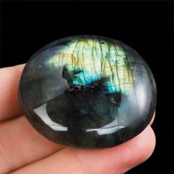 LABRADORYT - OTOCZAK - 44 mm - MADAGASKAR