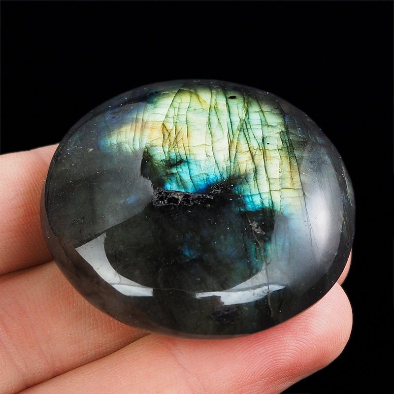 LABRADORYT - OTOCZAK - 44 mm - MADAGASKAR