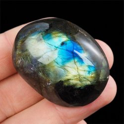 LABRADORYT - OTOCZAK - 41 mm - MADAGASKAR