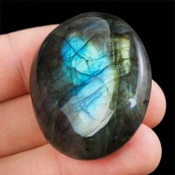 LABRADORYT - OTOCZAK - 40 mm - MADAGASKAR