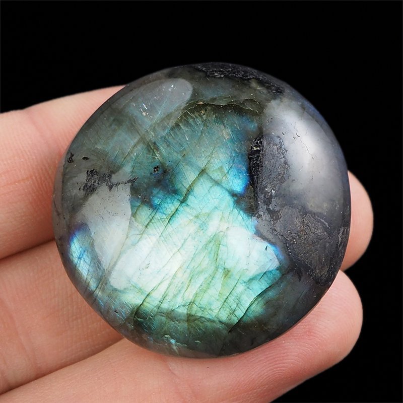 LABRADORYT - OTOCZAK - 38 mm - MADAGASKAR