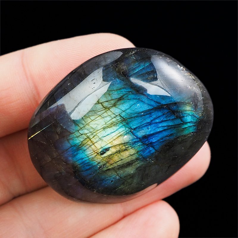 LABRADORYT - OTOCZAK - 42 mm - MADAGASKAR