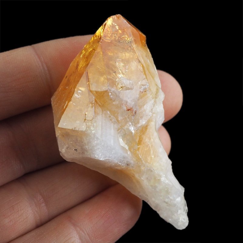 CYTRYN - MONOKRYSZTAŁ - 67 mm - BRAZYLIA