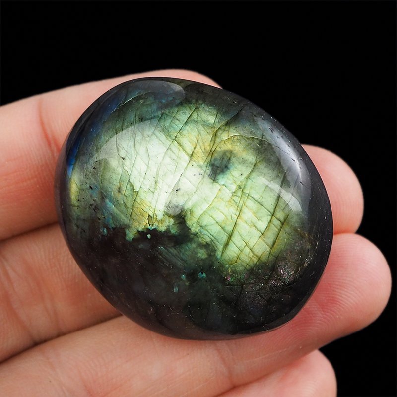 LABRADORYT - OTOCZAK - 39 mm - MADAGASKAR