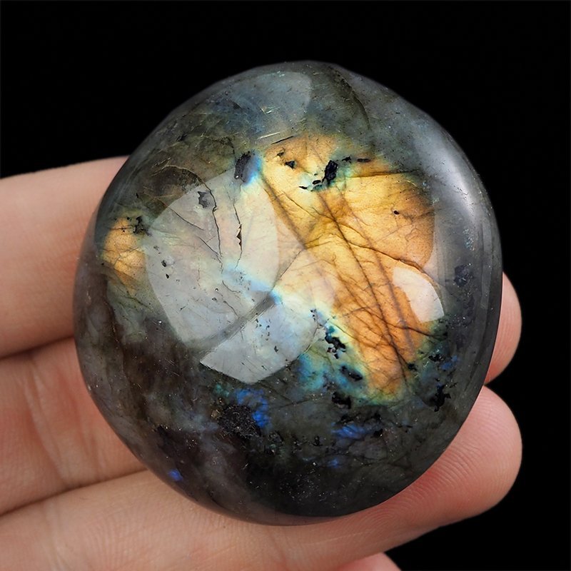 LABRADORYT - OTOCZAK - 45 mm - MADAGASKAR