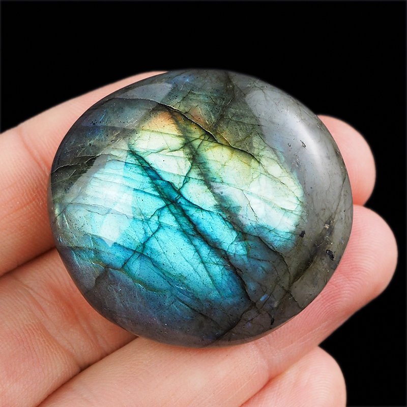 LABRADORYT - OTOCZAK - 40 mm - MADAGASKAR