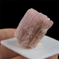 RÓŻOWY TURMALIN RUBELIT - 28 mm - BRAZYLIA