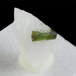 ZIELONY TURMALIN WERDELIT, KWARC - 21 mm - BRAZYLIA