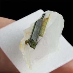 ZIELONY TURMALIN WERDELIT, KWARC - 43 mm - BRAZYLIA