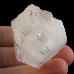 KRYSZTAŁ GÓRSKI - MONOKRYSZTAŁ WIERCONY - 65 mm - BRAZYLIA