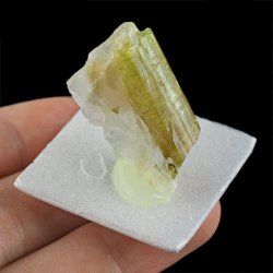 TURMALIN ARBUZOWY, KRYSZTAŁ GÓRSKI - 35 mm - BRAZYLIA