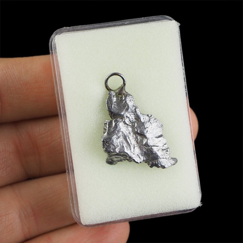 Campo del Cielo - WISIOREK Z METEORYTEM - 26 mm - ARGENTYNA