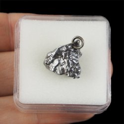 Campo del Cielo - WISIOREK Z METEORYTEM - 19 mm - ARGENTYNA