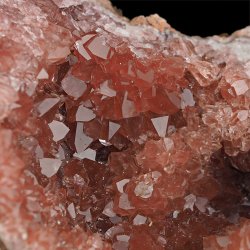 KWARC RÓŻOWY - "RÓŻOWY AMETYST", "PINK AMETHYST" - GEODA - 61mm - ARGENTYNA