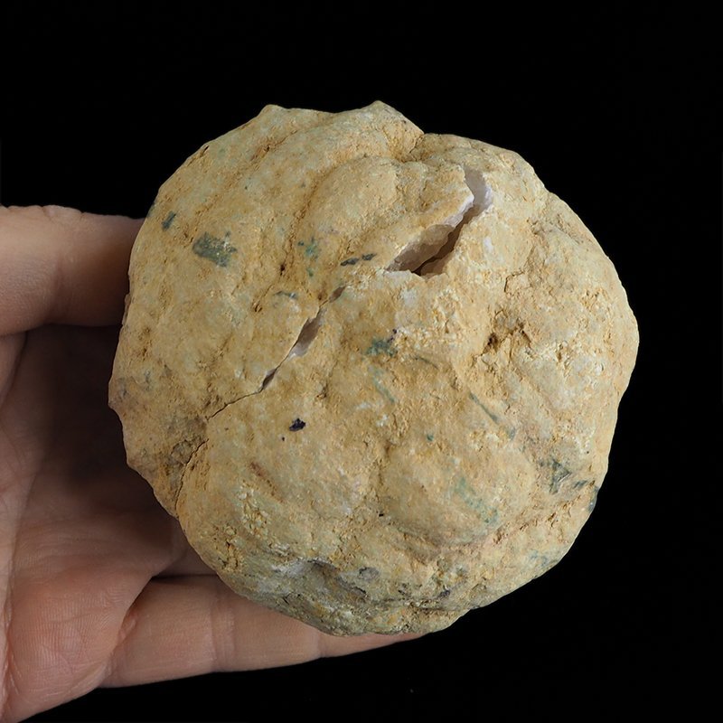 KRYSZTAŁ GÓRSKI - KOMPLETNA GEODA - 89 mm - MAROKO