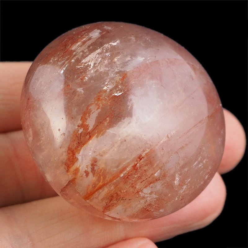 KRYSZTAŁ GÓRSKI Z HEMATYTEM - OTOCZAK - 43 mm - MADAGASKAR