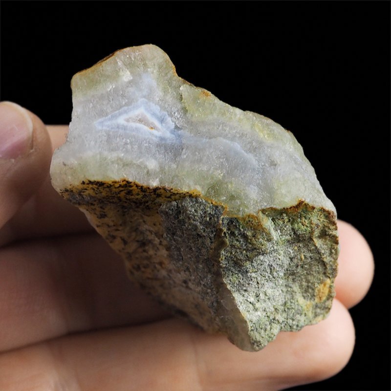 CHALCEDON NIEBIESKI (BŁĘKITNY), KRYSZTAŁ GÓRSKI - GEODA - 60 mm - MALAWI