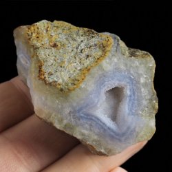 CHALCEDON NIEBIESKI (BŁĘKITNY), KRYSZTAŁ GÓRSKI - GEODA - 60 mm - MALAWI