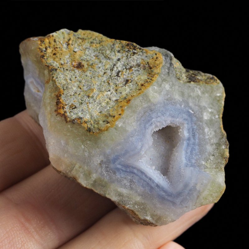 CHALCEDON NIEBIESKI (BŁĘKITNY), KRYSZTAŁ GÓRSKI - GEODA - 60 mm - MALAWI