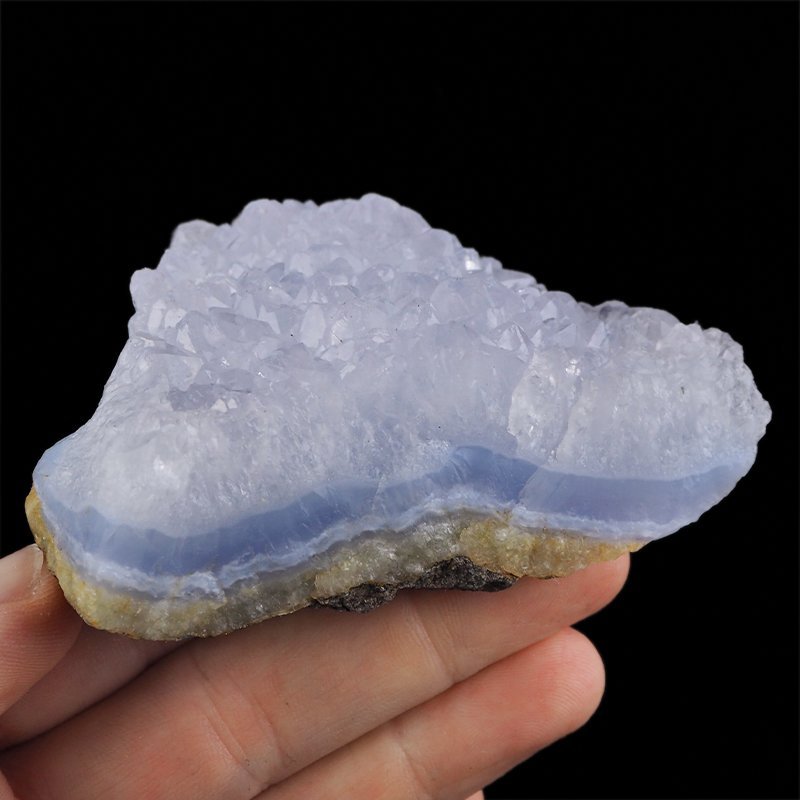 CHALCEDON BŁĘKITNY (AGAT NIEBIESKI), KRYSZTAŁ GÓRSKI - 89 mm - MALAWI