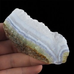 CHALCEDON BŁĘKITNY (AGAT NIEBIESKI), KRYSZTAŁ GÓRSKI - 82 mm - MALAWI