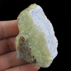 CHALCEDON BŁĘKITNY (AGAT NIEBIESKI), KRYSZTAŁ GÓRSKI - 68 mm - MALAWI