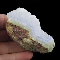 CHALCEDON BŁĘKITNY (AGAT NIEBIESKI), KRYSZTAŁ GÓRSKI - 79 mm - MALAWI